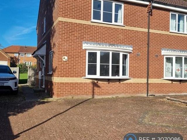 Pople St, Wymondham, NR18 2 bed semi detached house to rent £1,450 pcm £335 pw
