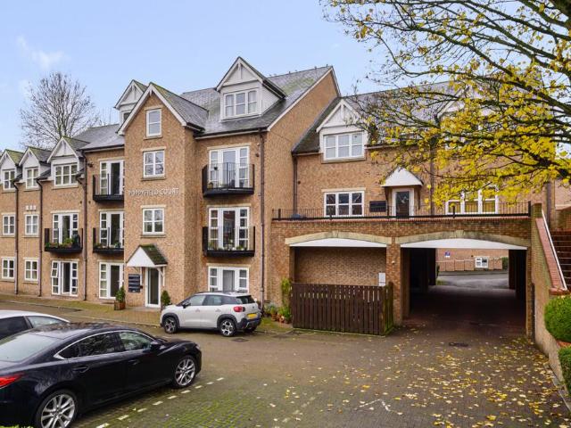 Poppy Fields, Deighton Road. 2 bed flat to rent £925 pcm £213 pw