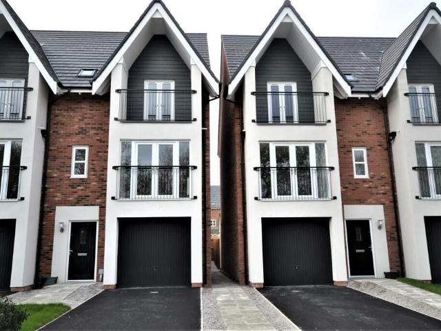 Poppy Road, Wilmslow SK9, 5 bed town house to rent, £2,650 pcm | PrimeLocation