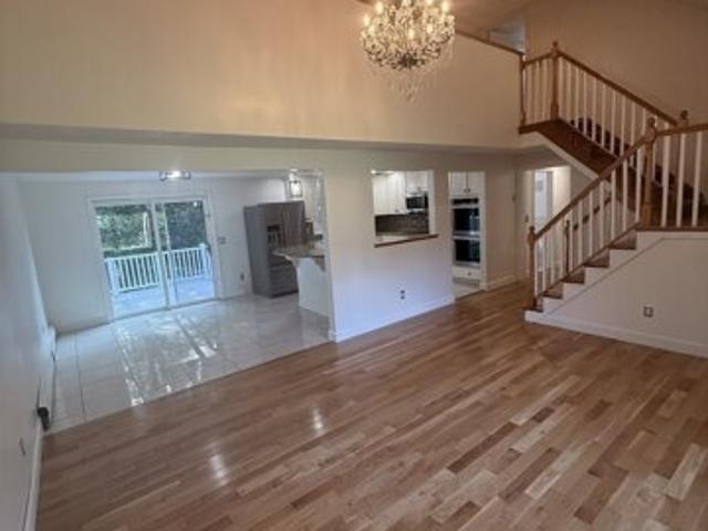 Poquanticut Ave, Easton, Home For Sale