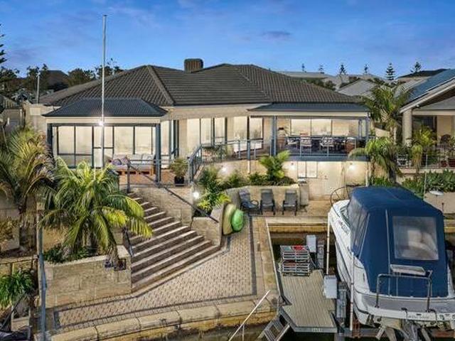 Port Mandurah Canal Waterfront Home