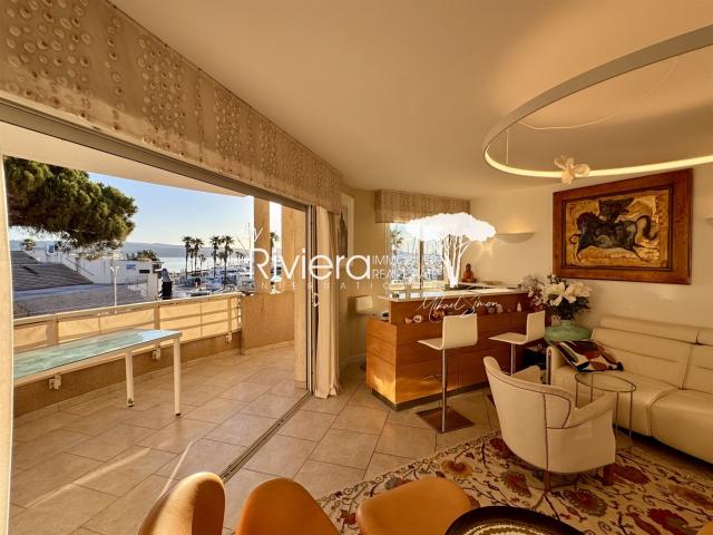 Port De Cavalaire Vue Mer 50m de la plage ! 73m² Cavalaire sur Mer