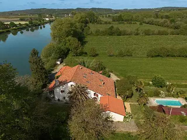 Port de Lanne 40300 Achat / Vente maison 27 pièces t27 piscine terrasse
