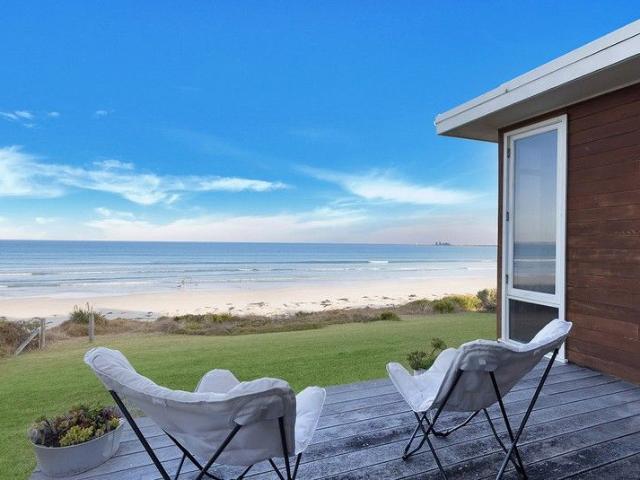 Port Fairy's Quintessential Beach House !
