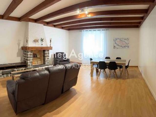 Port Joinville, appartement à proximité des commerces et de la gare maritime