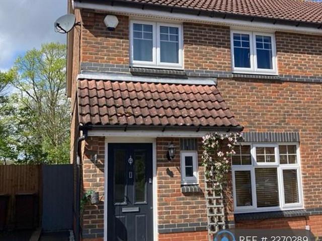 Port Rise, Chatham, ME4 3 bed semi detached house to rent £1,900 pcm £438 pw