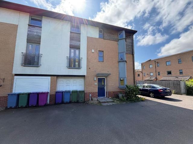 Port Talbot Close, Liverpool L19, 4 bed semi detached house to rent, £1,495 pcm | PrimeLocation