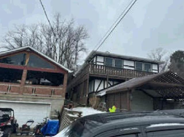 Port Vue Ave