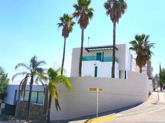PORTAFONTANA CASA EN VENTA