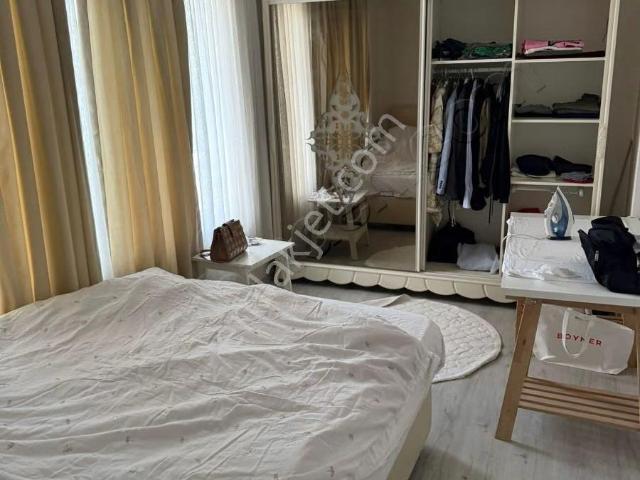 Portakal Çiçeği Caddesi Üstü Kiralık 3+1. 155 M2. İşyeri