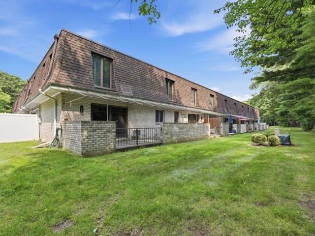 Porter Lake Dr Unit,springfield, Condo For Sale