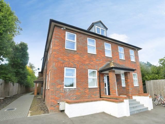Porters Wood House, Porters Wood, St Albans AL3, 1 bed flat to rent, £1,200 pcm | PrimeLocation