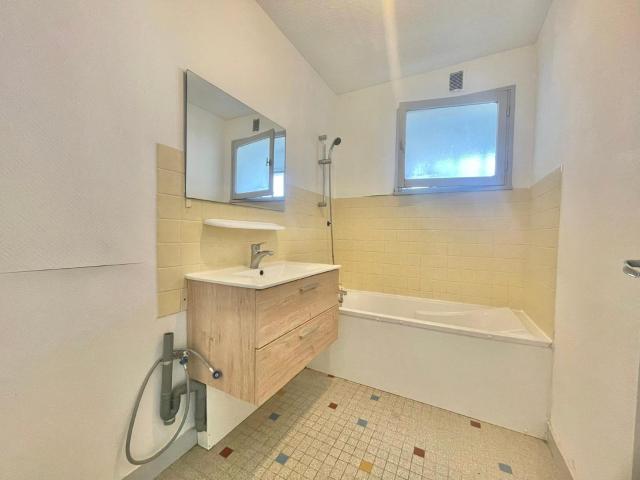 PORTES LES VALENCE – TYPE 4 AVEC BALCON – * DISPONIBLE … – IMMO JEANSELME