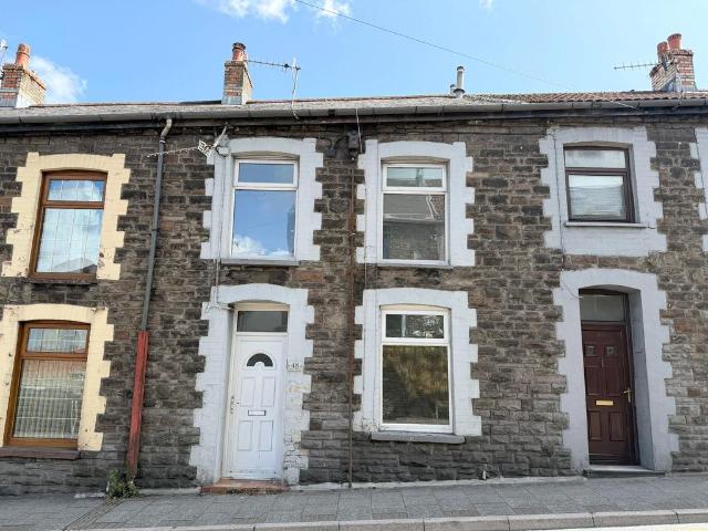 Porth, Rhondda Cynon Taff CF39 3 bed terraced house to rent £695 pcm £160 pw