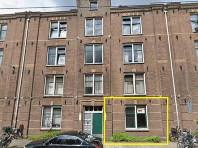 Portiekwoning in Amsterdam