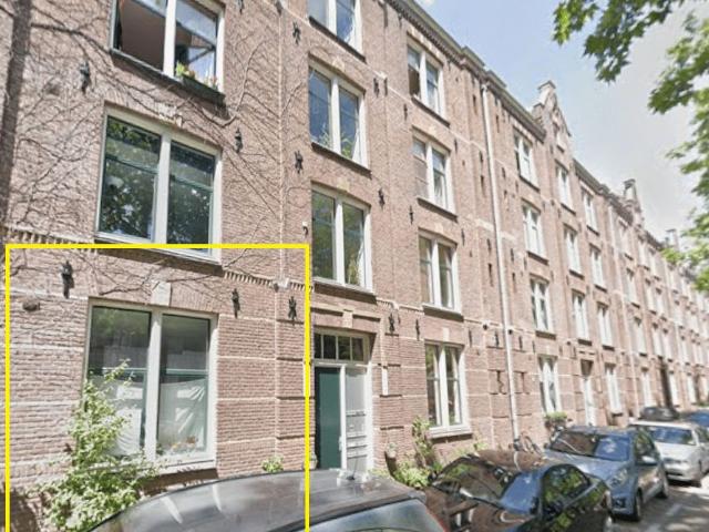Portiekwoning in Amsterdam