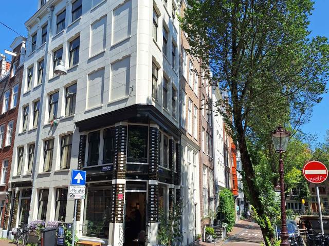 Portiekwoning in Amsterdam
