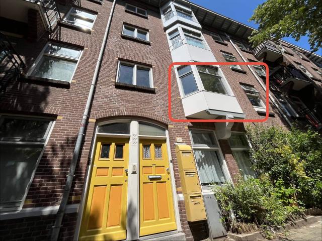Portiekwoning in Amsterdam