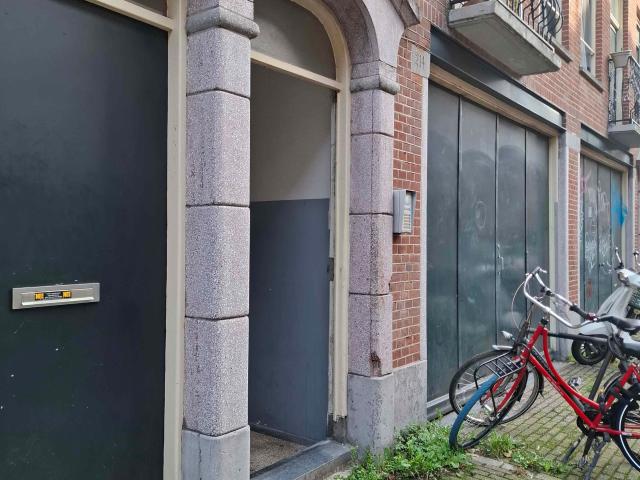 Portiekwoning in Amsterdam