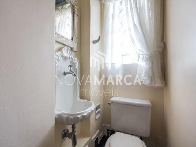Nova Marca Imóveis Vende Apartamento 3 dorm c/ vaga, bairro Moinhos de Vento