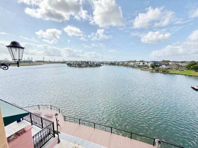 PORTO BELLAGO EMERALD LAKES