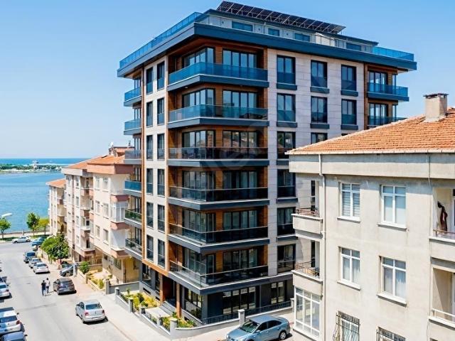 PORTO EMLAKPROJEDEN AVCILAR GÜMÜŞPALA'DA GÖL MANZARALI DAİRELER