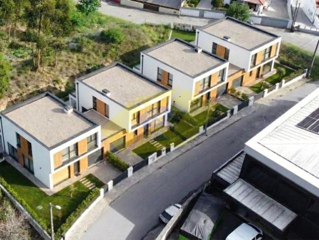 Porto Felgueiras 4650 103542136