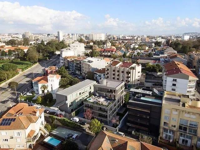 Porto > Lordelo do Ouro e Massarelos Apartamento T3 de Luxo | Condomínio Exclusivo | Boavista Parque da Cidade | Porto Venda 1 050 000 €