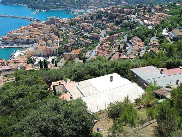 Porto Santo Stefano – Esclusiva villa bifamiliare con vista. 300m² Porto Santo Stefano