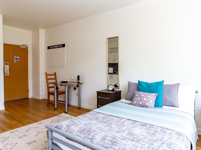 Portobello Garrow House, 190 Kensal. Studio to rent £1,655 pcm £382 pw