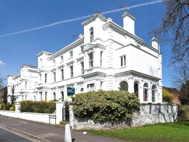 Portland Terrace, Richmond TW9, 3 bed flat to rent, £5,750 pcm | PrimeLocation