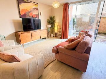 Portland View, Bishop Street, Bristol BS2, 3 bed terraced house to rent, £3,500 pcm | PrimeLocation