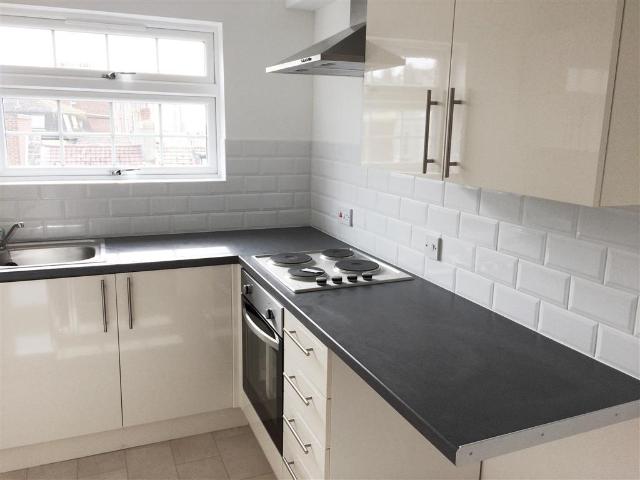 Portland Place, HASTINGS 1 bed flat to rent £850 pcm £196 pw