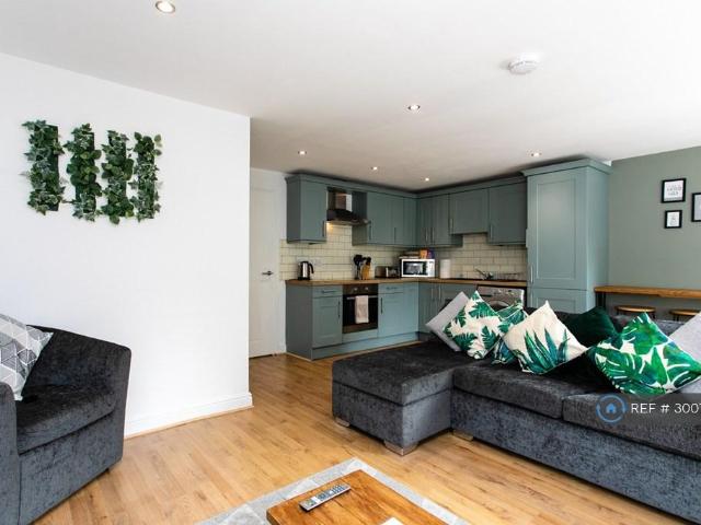 Portland Road, Newcastle Upon Tyne, NE2 2 bed flat to rent £1,400 pcm £323 pw