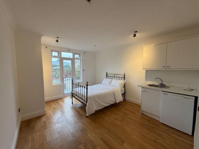 Portland Road, Hove BN3, 1 bed flat to rent, £825 pcm | PrimeLocation