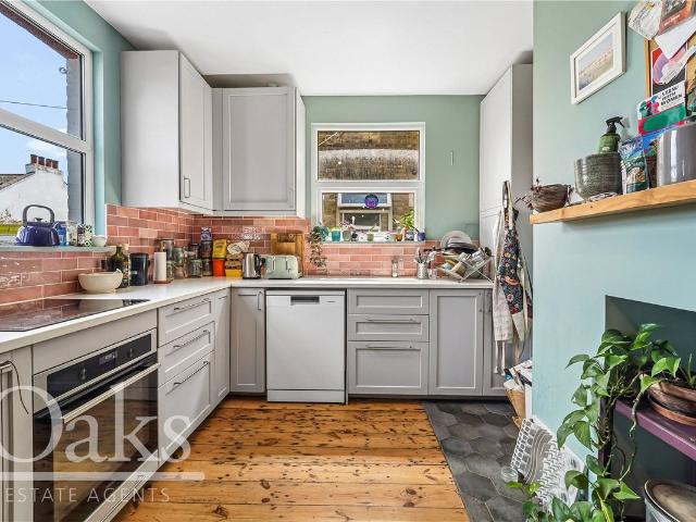 Portland Road, South Norwood SE25, 2 bed flat to rent, £1,650 pcm | PrimeLocation