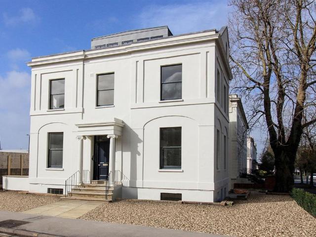 Portland Street, Cheltenham GL52, 1 bed flat to rent, £950 pcm | PrimeLocation