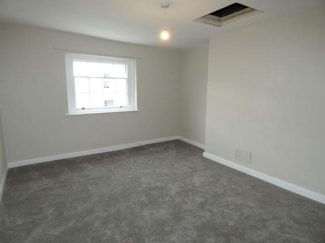 Portland Street, Cheltenham GL52, 2 bed flat to rent, £1,055 pcm | PrimeLocation
