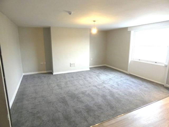 Portland Street, Cheltenham GL52, 2 bed flat to rent, £1,050 pcm | PrimeLocation