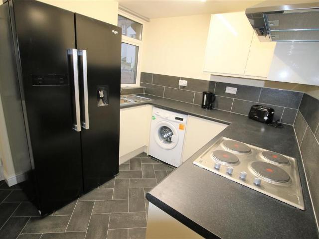 Portland Street, Lancaster LA1 4 bed private hall to rent £563 pcm £130 pw