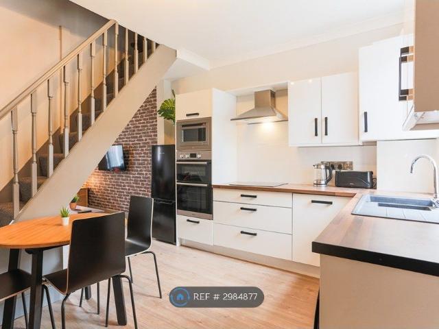 Portman Street, Middlesbrough TS1, 3 bed shared accommodation to rent, £1,400 pcm | PrimeLocation