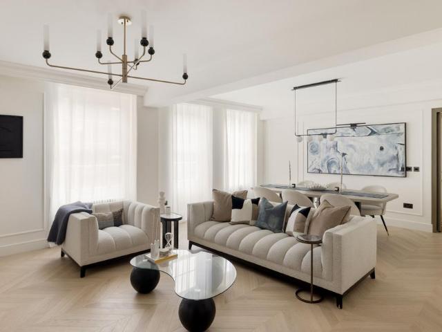 Portman Square, London, W1H 3 bed apartment to rent £12,133 pcm £2,800 pw