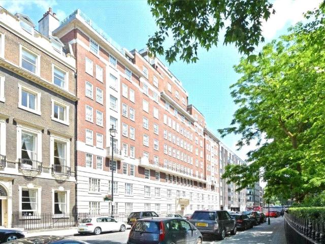 Portman Square, Marylebone 3 bed apartment to rent £12,133 pcm £2,800 pw