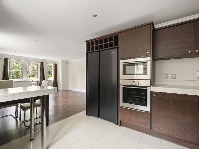 Portsmouth Road, Esher, Surrey KT10, 2 bed flat to rent, £2,500 pcm | PrimeLocation