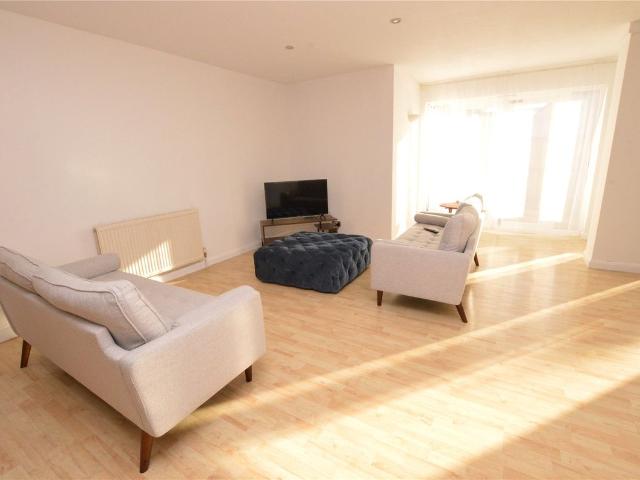 Portsmouth Road, Milford, Godalming, Surrey GU8, 4 bed semi detached house to rent, £2,300 pcm | PrimeLocation