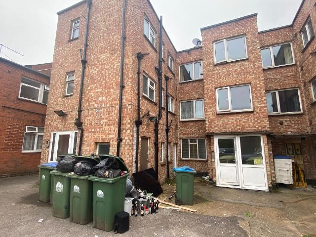 Portsmouth Road, Southampton, Hampshire SO19, 1 bed flat to rent, £775 pcm | PrimeLocation