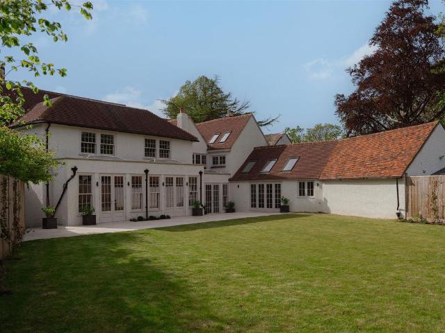 Portsmouth Road, Ripley, Woking GU23, 5 bed property to rent, £6,500 pcm | PrimeLocation