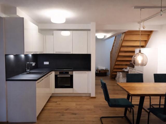 Pörtschach am See / Provisionsfrei, 3 Zi. Wohnung mit Garten