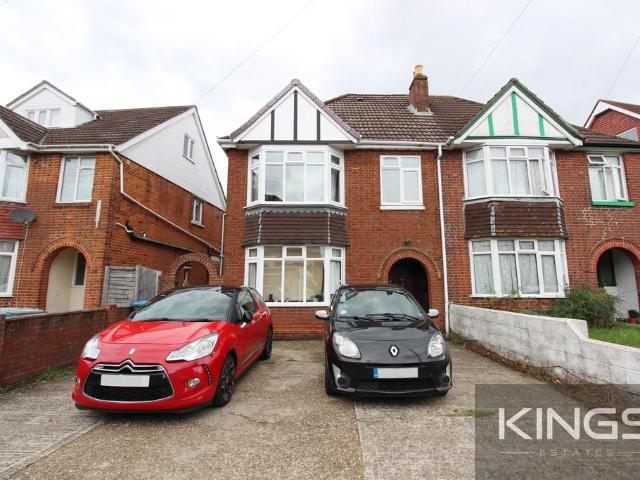 Portswood Avenue, Southampton 8 bed terraced house to rent £4,600 pcm £1,062 pw