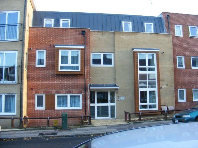 Portswood Road, Portswood, Southampton SO17, 6 bed flat to rent, £3,200 pcm | PrimeLocation